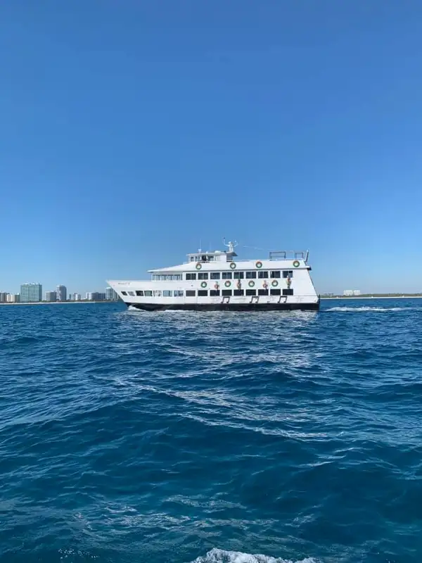 Boat Image 4